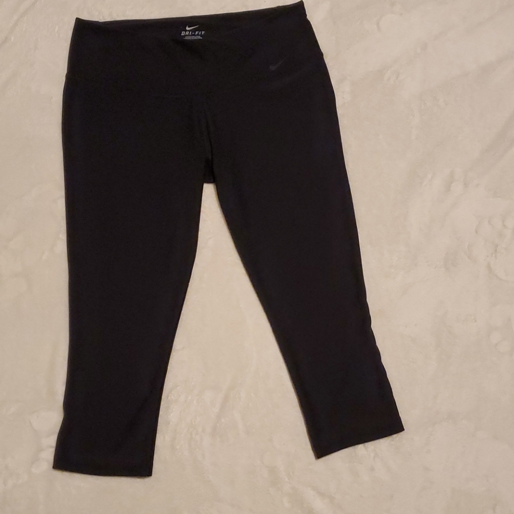 Nike Dri Fit Capri